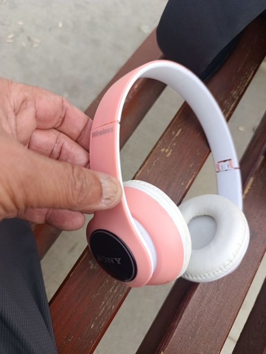 Наушники Bluetooth