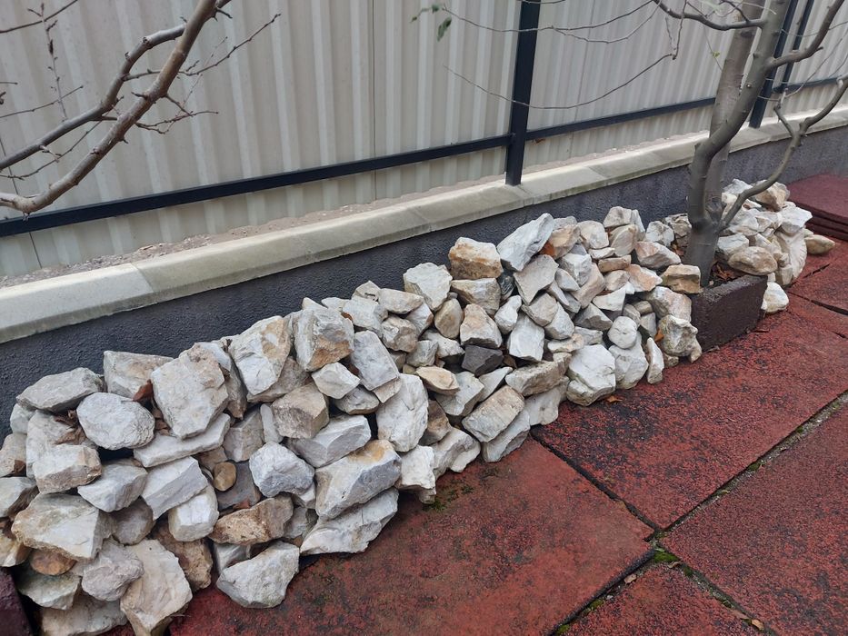 Piatra de rău albă