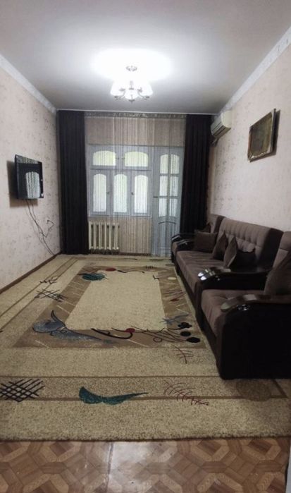 Продается 3/3/5 квартира Ахмад Югнаки.