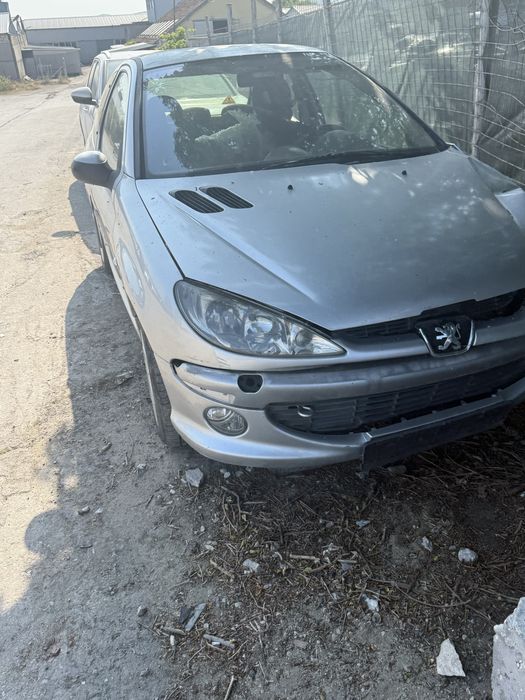 Пежо 206 2.0ХДИ 2002 Peugeot 206 2.0HDI 90коня на части