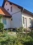 Inchiriez casa  in zona Sumuleu