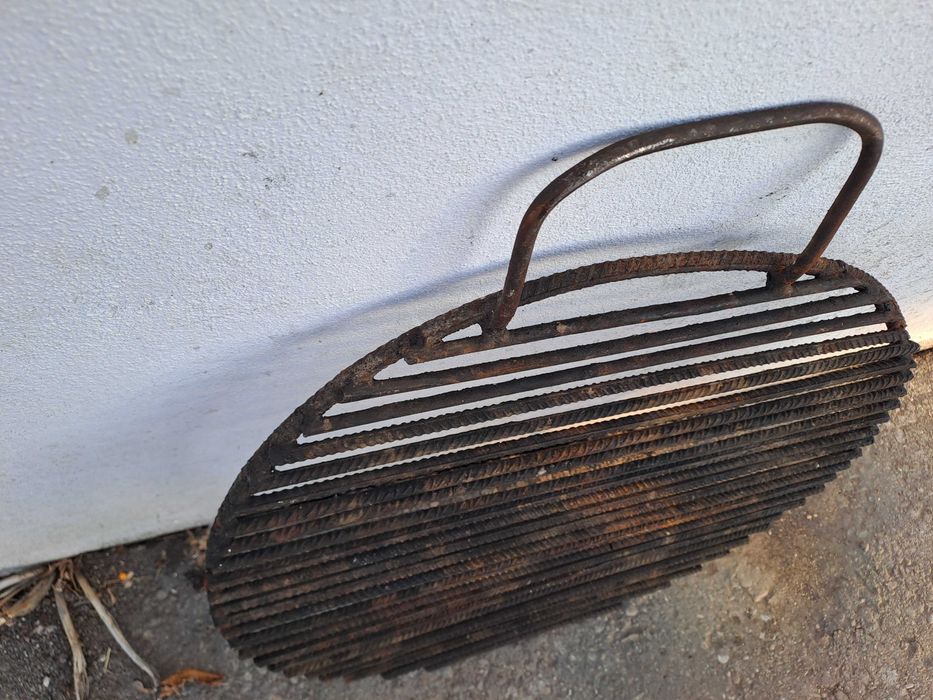 Gratar din fier, pt. carbuni sau lemn