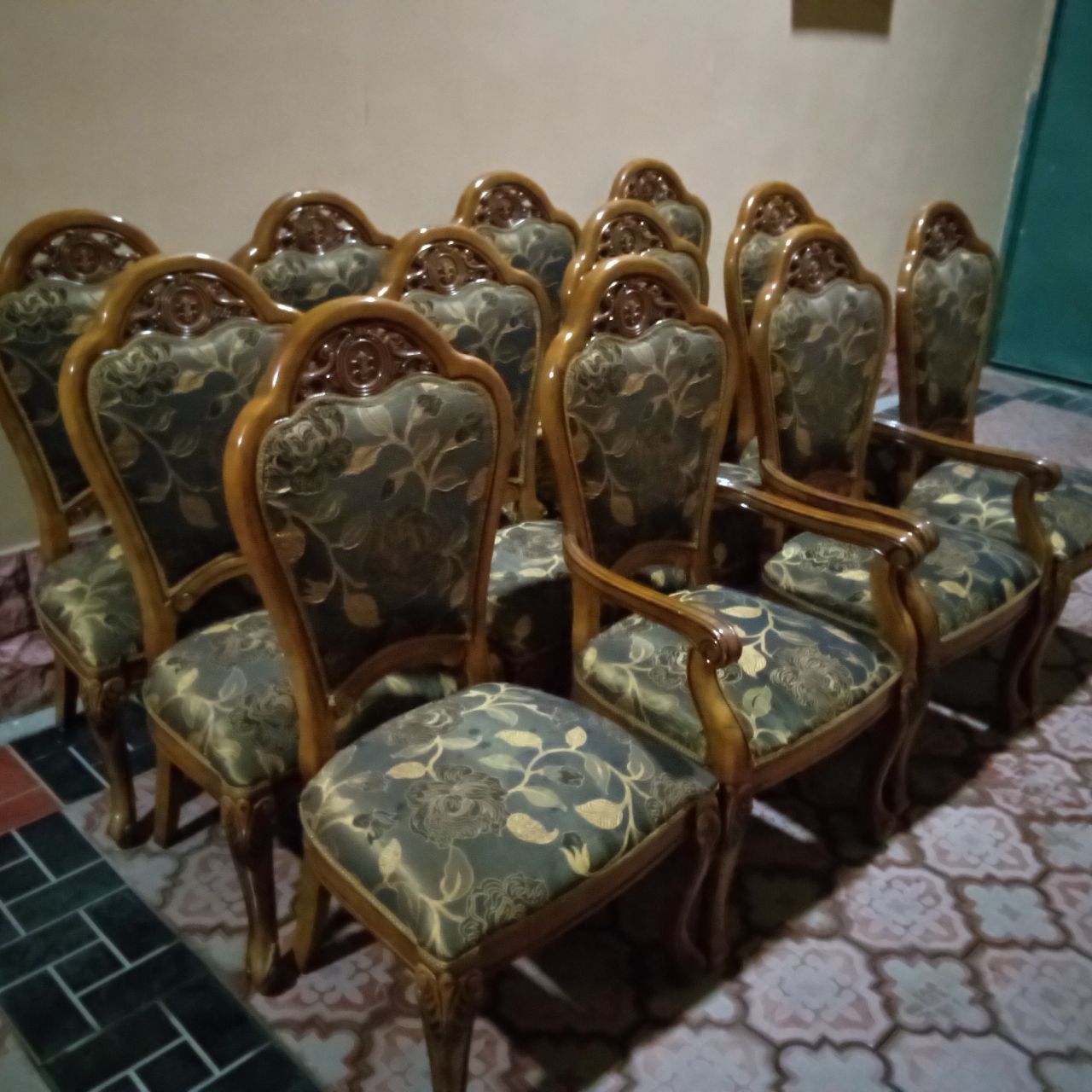 Качественная рестоврацыя стульев