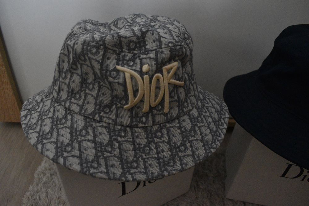 Dior Шапки идиотки