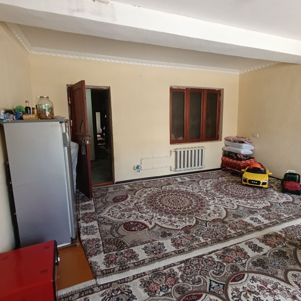 3 хонали килинган квартира 1 каватда сотилади 5 микрн. Элит макс