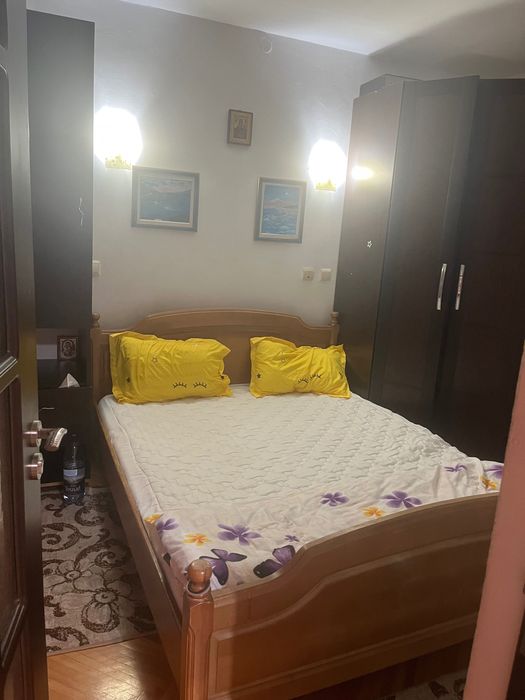 Apartament semidecomandat