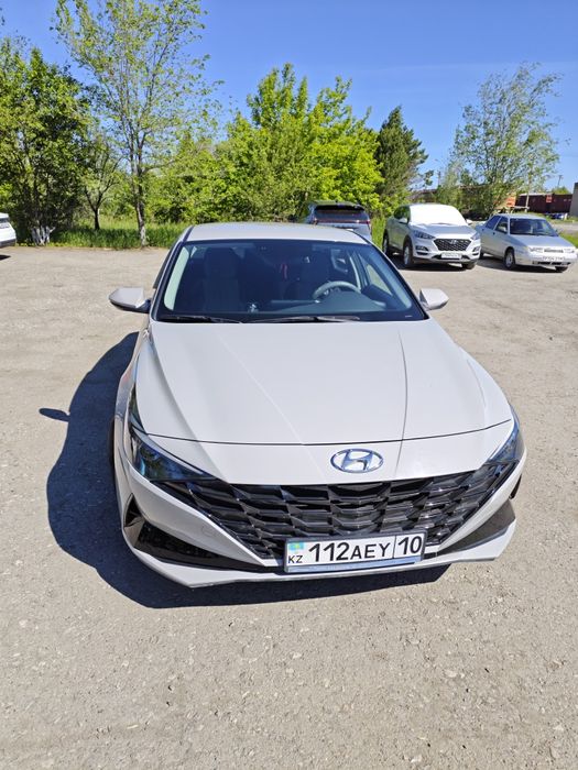 Hyundai elantra 2022