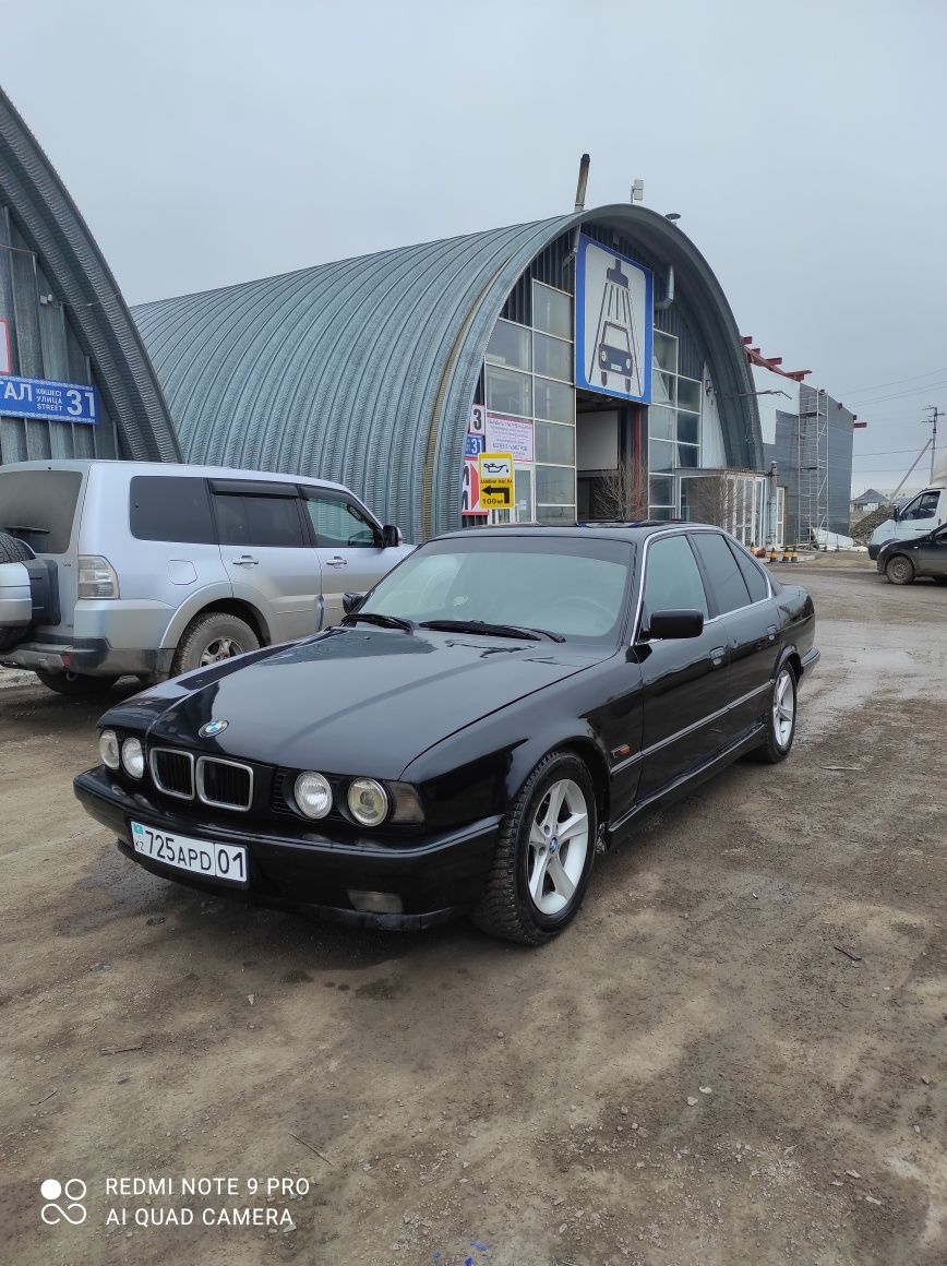 Продам BMW 520 e34