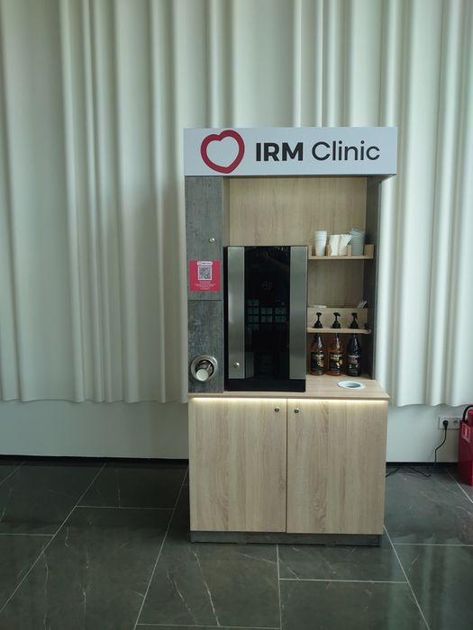 Кофемашину со стойкой