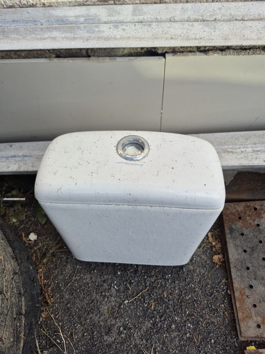 Бачок  туалетная