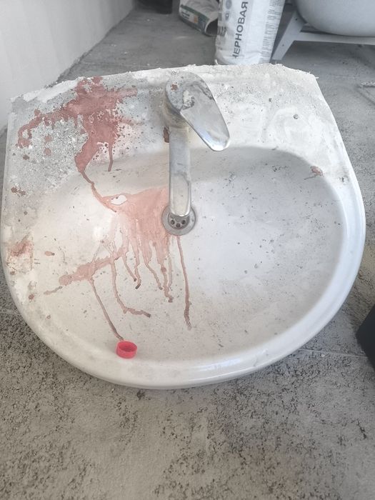 Продам раковину в хорошем состоянии. Целая