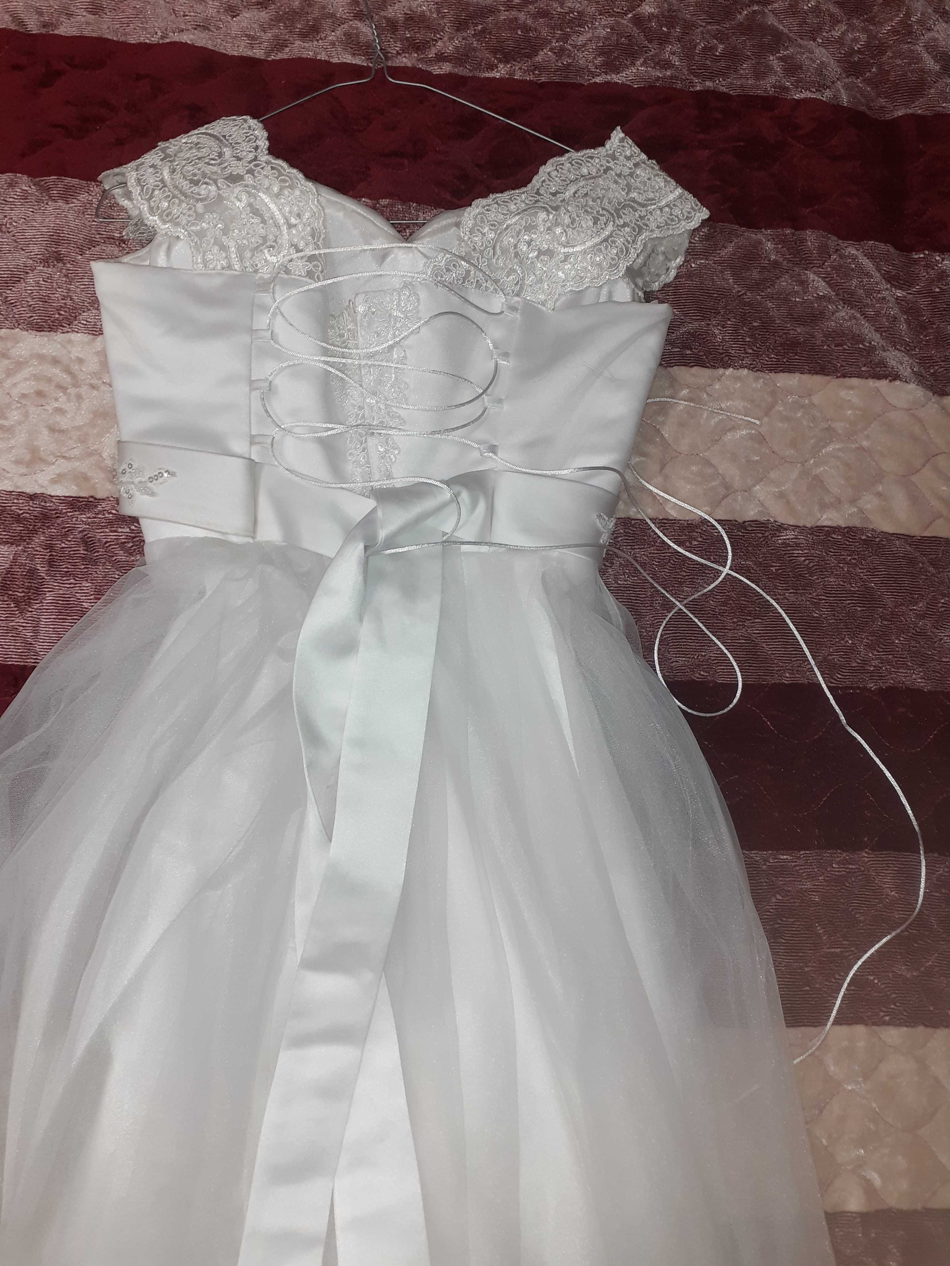 Rochie de mireasă 850 lei