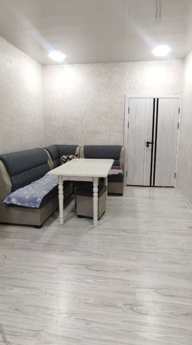 Юнусабад 18, 4(5)/5/5 УлУчШеНкА Неторец Балкон 6 на 2 Хороший Ремонт