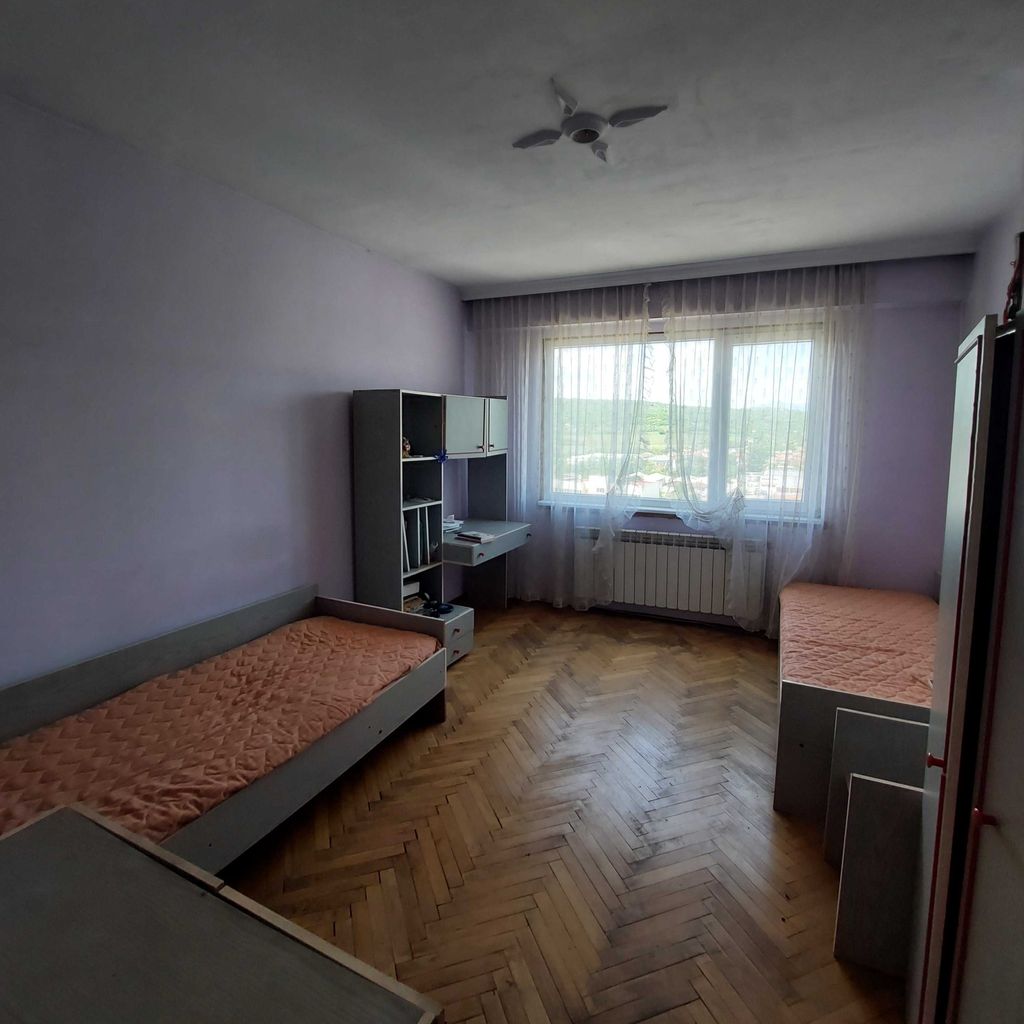 Продава се Тристаен апартамент в Дупница - 90 кв.м за 612 €/кв.м - Снимка #2