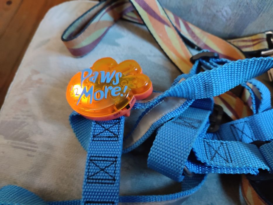 Различни кучешки аксесоари нови неизползвани вносни