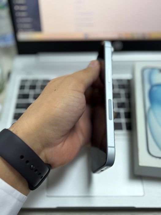 iPhone 15 blue mentol 100%