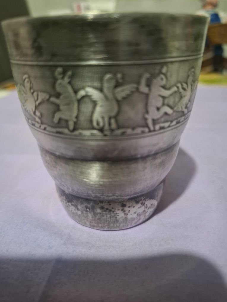 Pahar argintat Franta h 6.5 cm raza interioara 6 cm