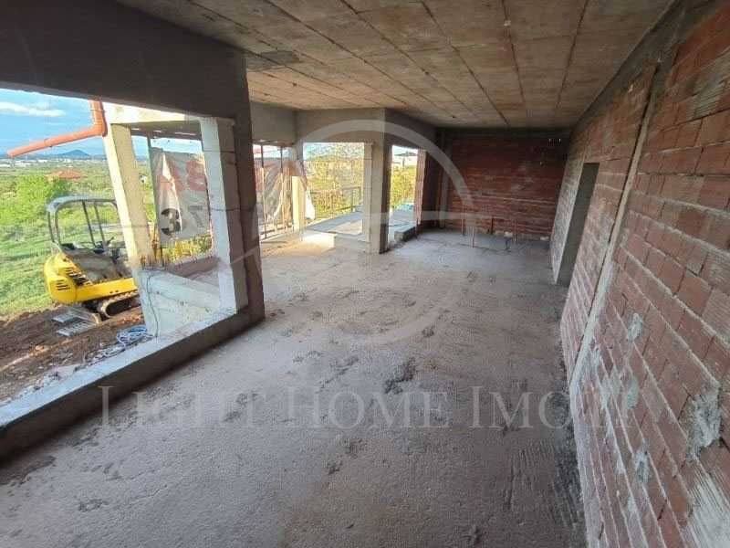 Продава се Къща в с. Марково, Област Пловдив - 293 кв.м за 628 €/кв.м - Снимка #1