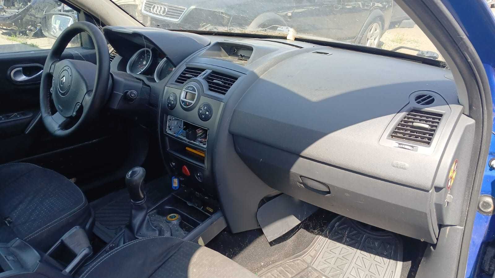 Dezmembrez Renault Megane 2 Break 1.5 Diesel Euro 4- K9K-G7 - 63KW