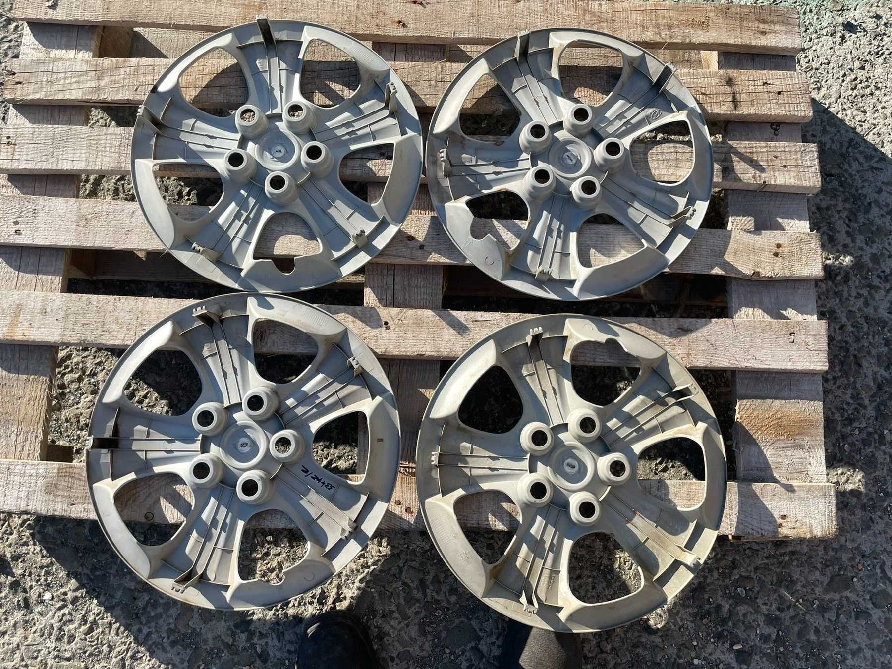 15 цола Тасове за Hyundai I30 Хюндай И30 Оригинал 52960-2L000