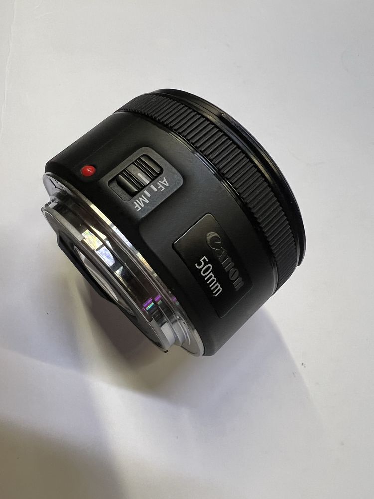 Canon 50mm объектив — почти новый (Canon 50mm obyektiv)
