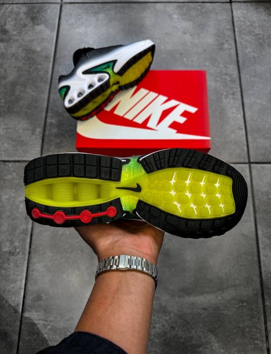 Nike DN ' White/Black/Neon мъжки маратонки