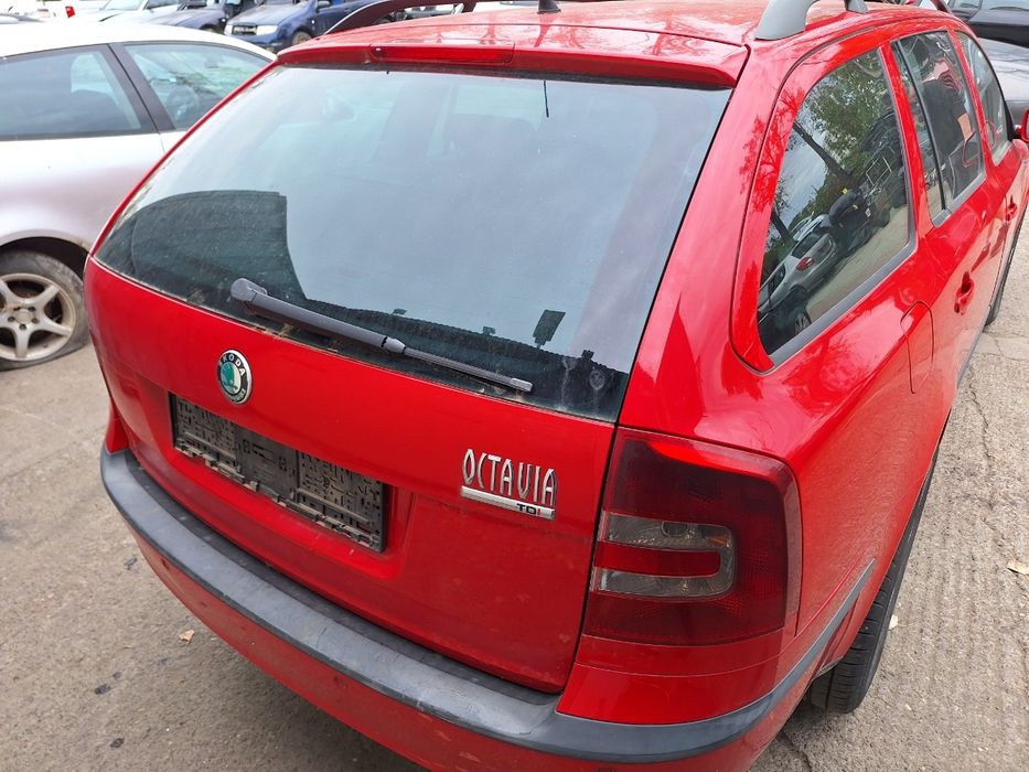 Haion portbagaj cu luneta dezechipat  SKODA OCTAVIA II Combi 1Z5 2004
