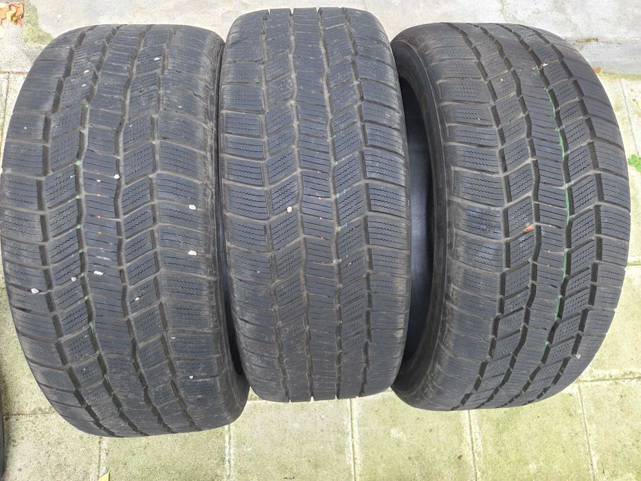 Гуми 245 45 19 General