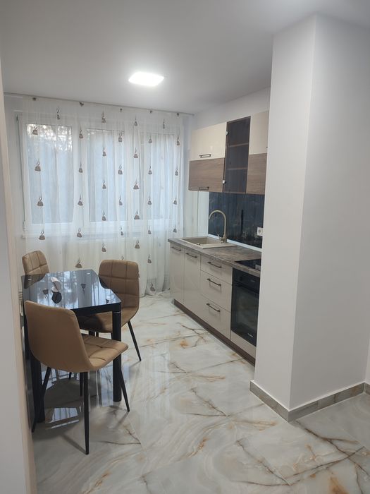 Apartament de închiriat Cornisa