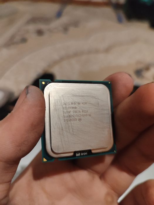 Intel Celeron SL9XP / Celeron 420 под Socket 775