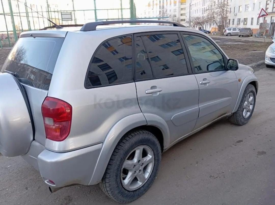 Продам TOYOTA RAW4 2001г