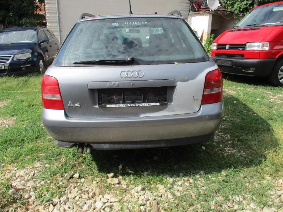 AUDI A4 2.5 TDI quattrro НА ЧАСТИ