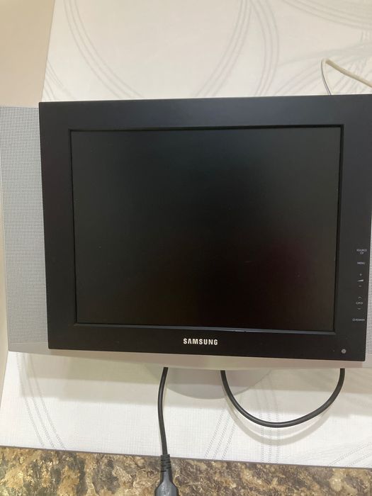 Продам телевизор Samsung 15 дюймов LE15S51BP