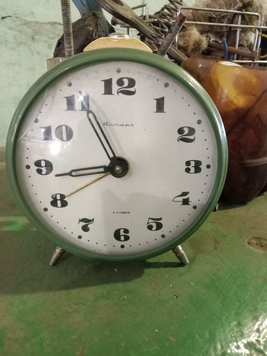 Чясы ретро б.у треб  Р