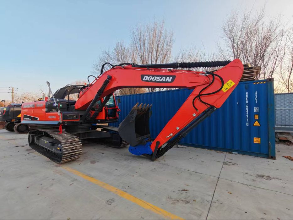 Doosan 225. Yangi. Arzon narxda. Srochniy.
