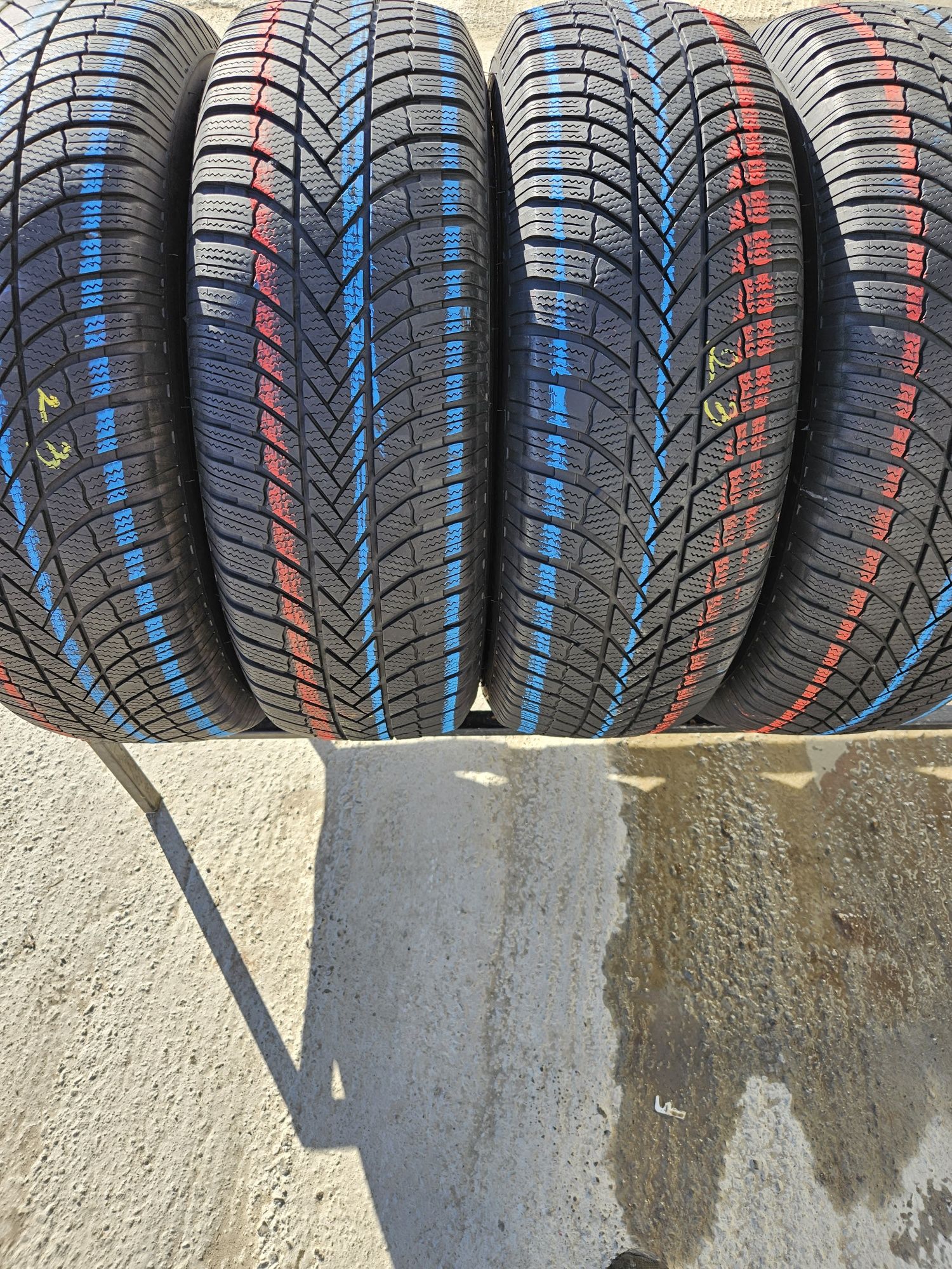 Vând anvelope 245/70/16 245/70r16 BRIDGESTONE