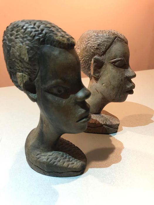 Statuiete Africane