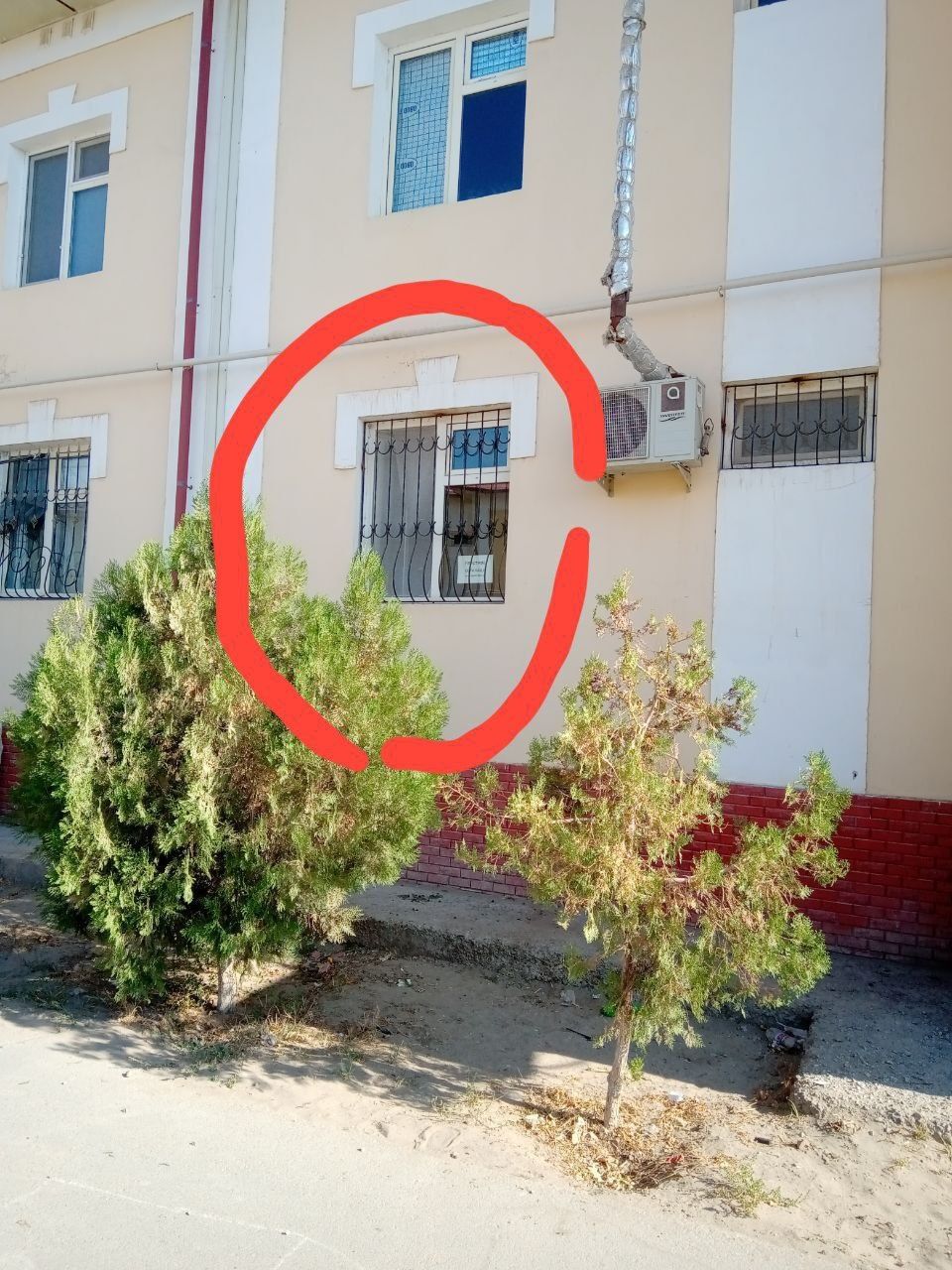 Urganch tumani brullerda 2 xonali kv sotiladi