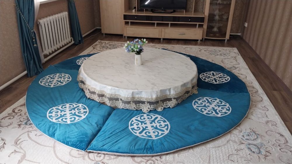 Аренда круглых столов(Стол/дастархан/көрпе)