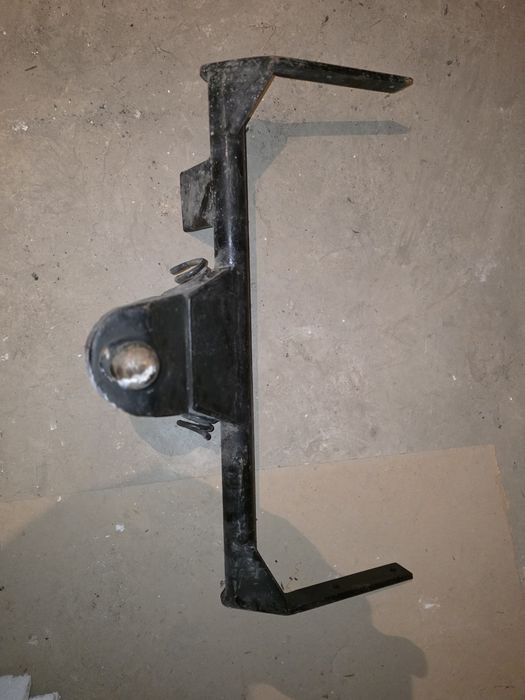 Cârlig remorcare fără mufa