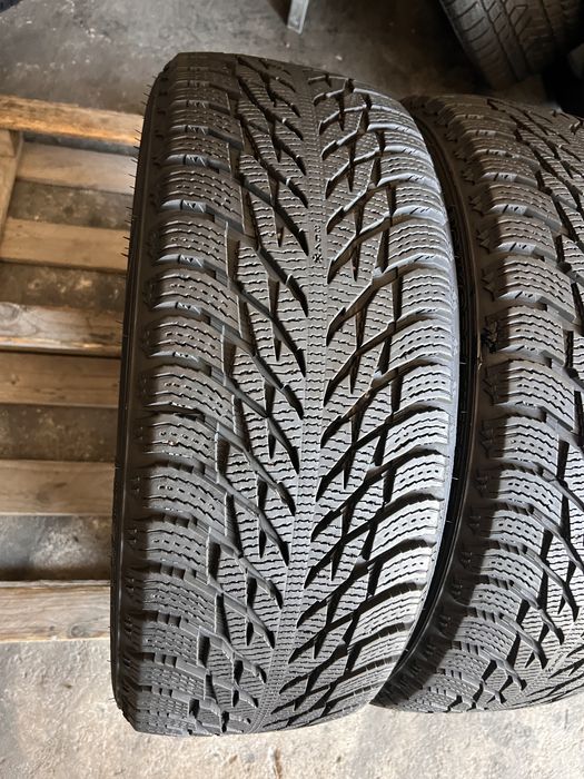 2 anvelope iarna ca NOI 235/45/20 , Nokian , 8.5 mm