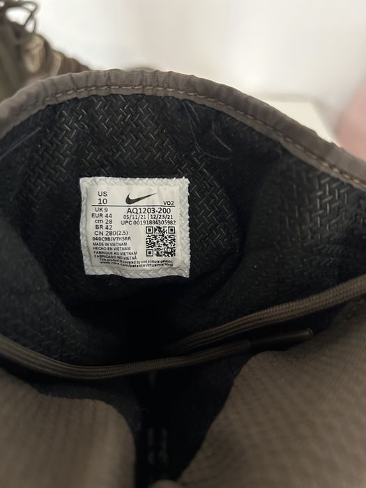 Vând bocanci Nike pentru vânatoare sau drumetie