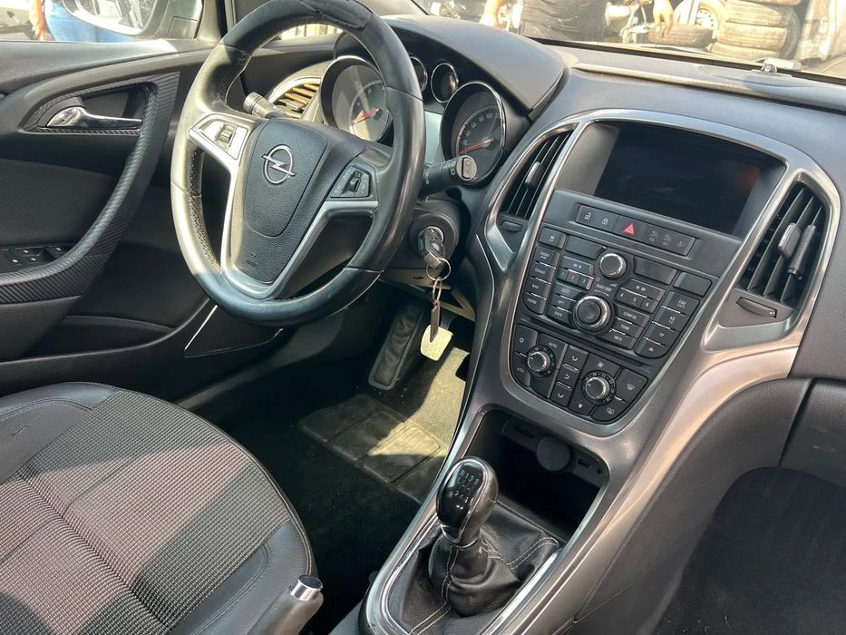 Navigatie opel astra j