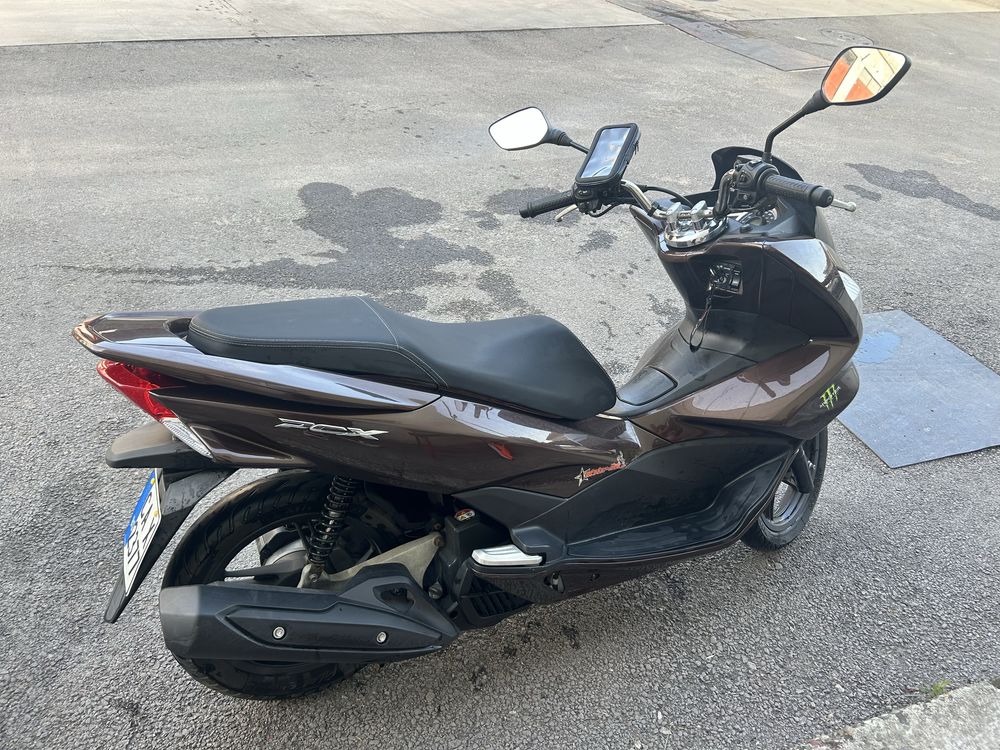 Honda pcx напълно обслужен регистриран платено всичко