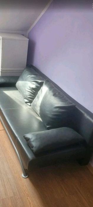 Canapea extesibila din piele!