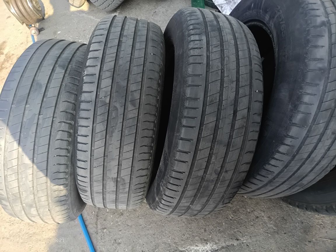 Гуми 225/65/17 летни Michelin