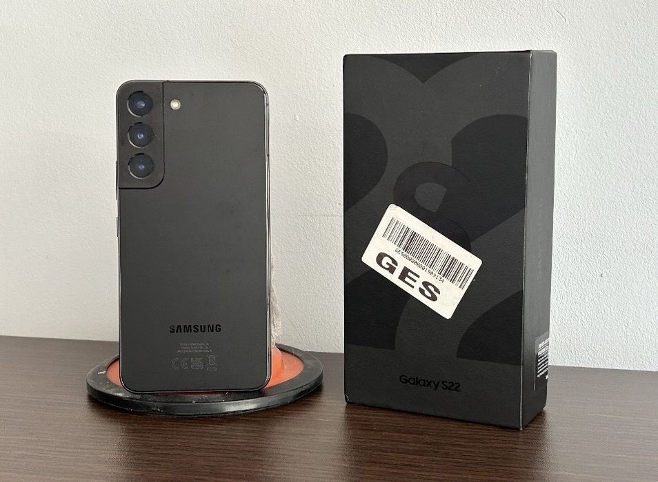 Samsung Galaxy S22; Black; 128 GB