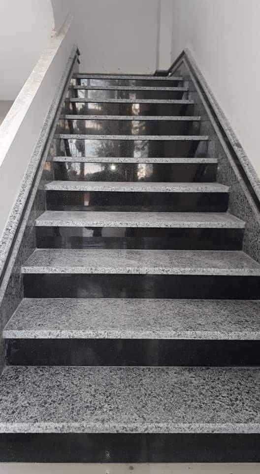 Паметници от гранит absolute black 70/90см.