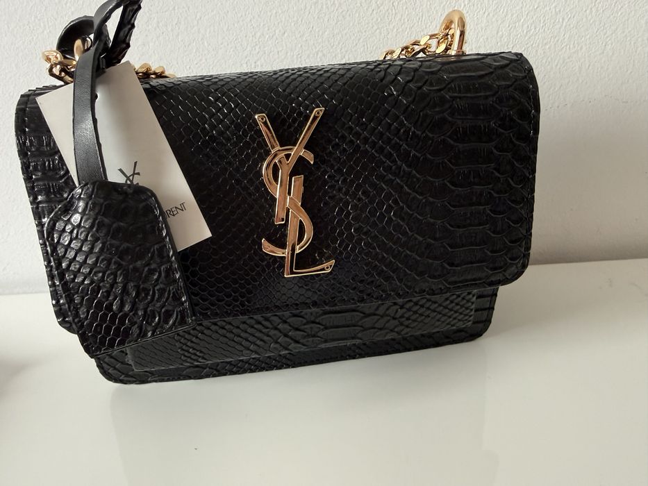 vand geanta YSL deosebita
