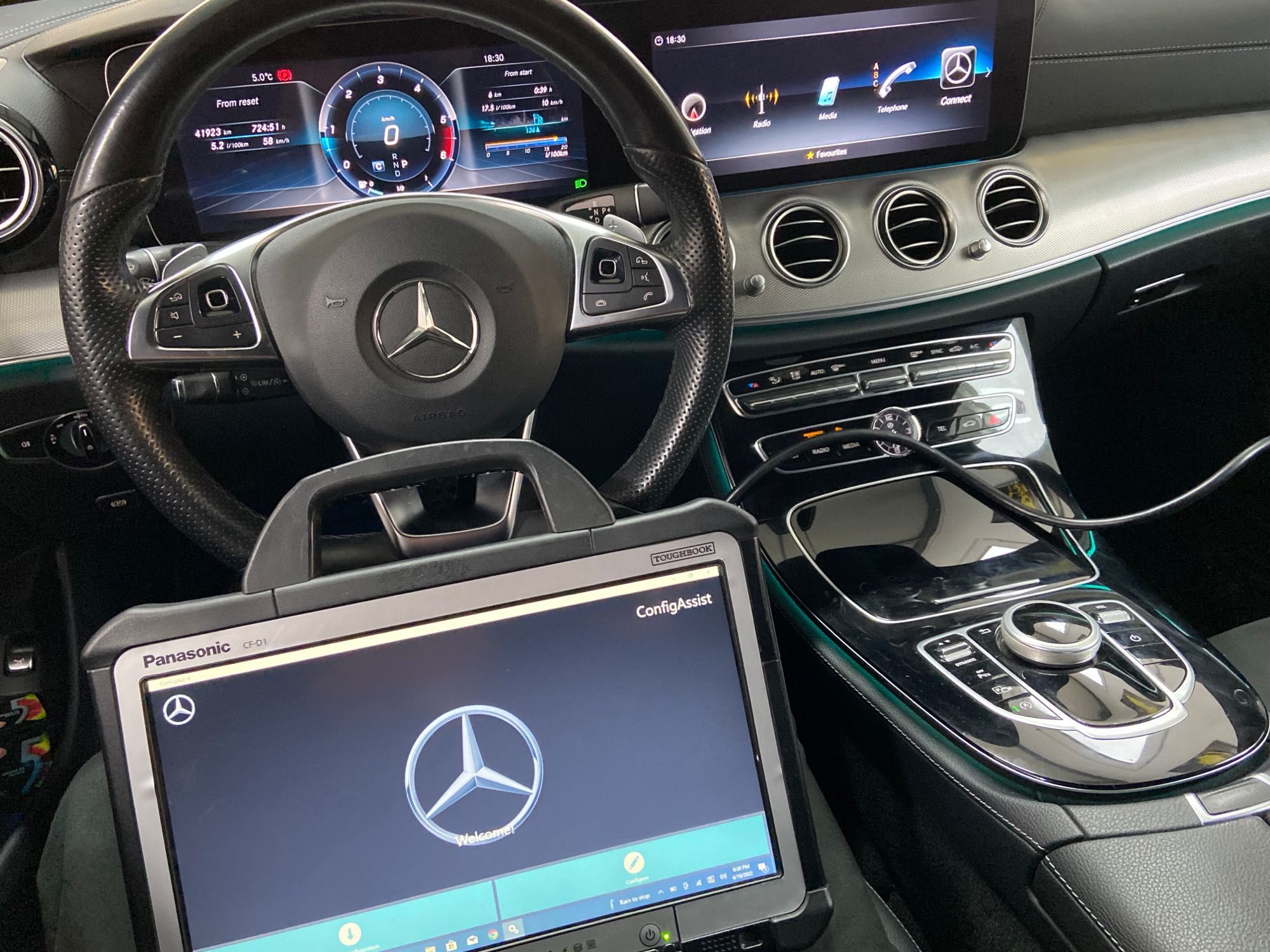 Apple CarPlay si Android Auto pentru Mercedes A/B/C/E/CLA/GLA/GLC/GLE